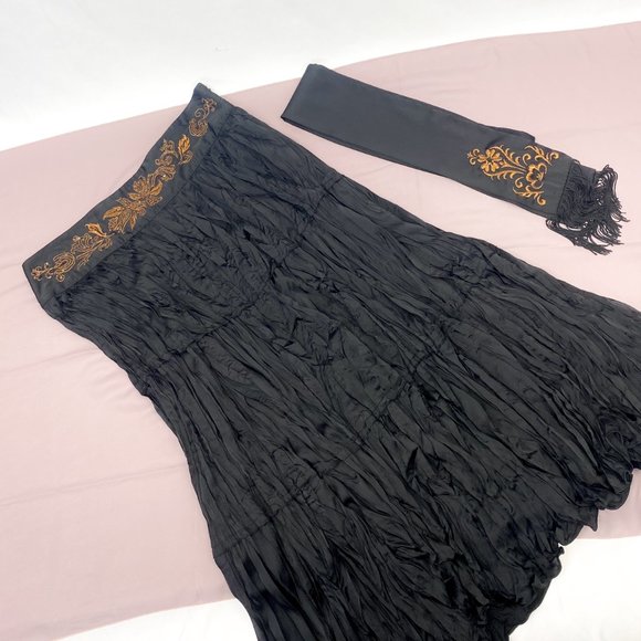 Women's Anthro Bohemian Style Embroidered Gypsy Skirt with Matching Accessory - Picture 6 of 13